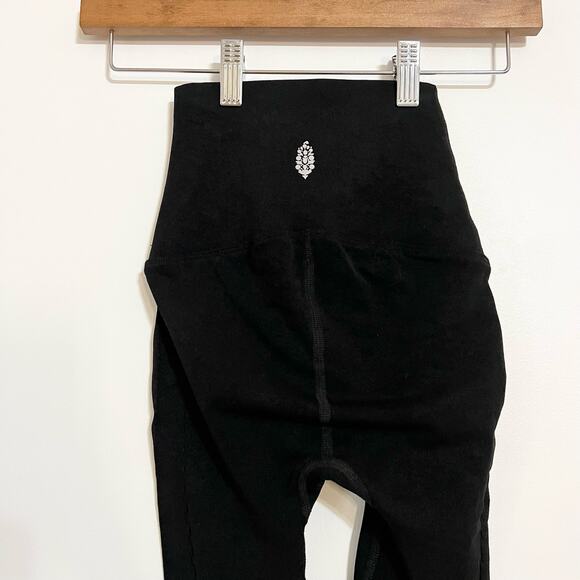 NWOT Free People Movement Running Through My Mind Leggings in Black - Picture 7 of 8